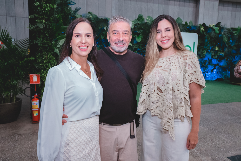 Lia De Freitas, Cláudio Silveira E Jade Romero