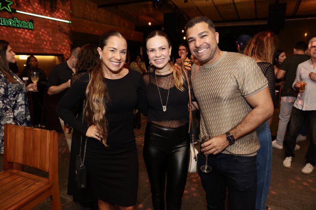 Livia Polly E Ed Sarmanho