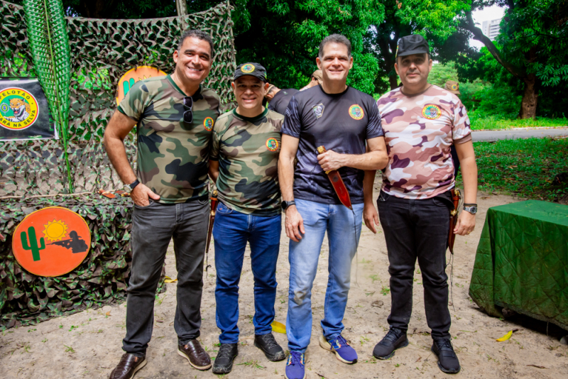 Valor e Compromisso - Pelotão Ceará na Selva homenageia 11 nomes em cerimônia de entrega de adagas no 23º BC, em Fortaleza