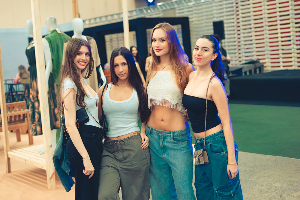 Luiza Picanço, Gabriela Garbelotto, Maria Letícia Aguiar E Clara Vieira (2)