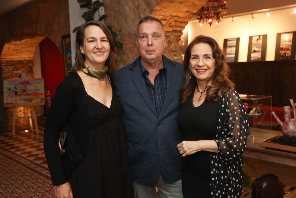 Martina, Bayard E Ligia Teixeira