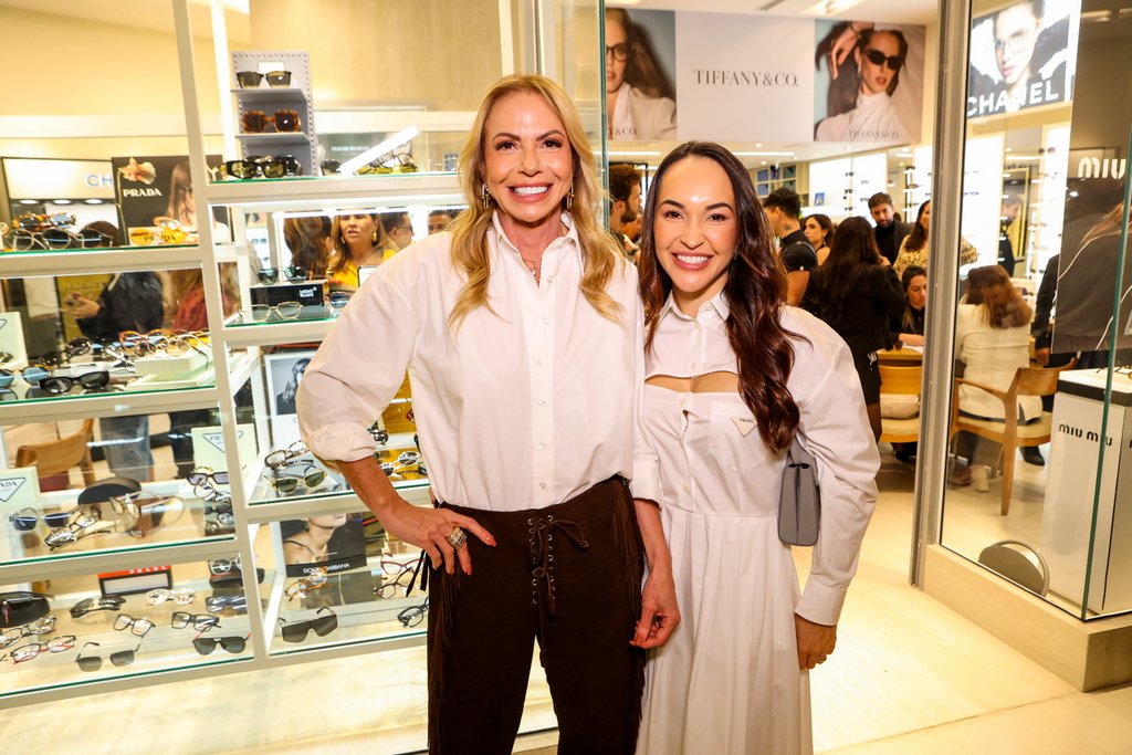 Nina Kauffmann E Julliana Falcão