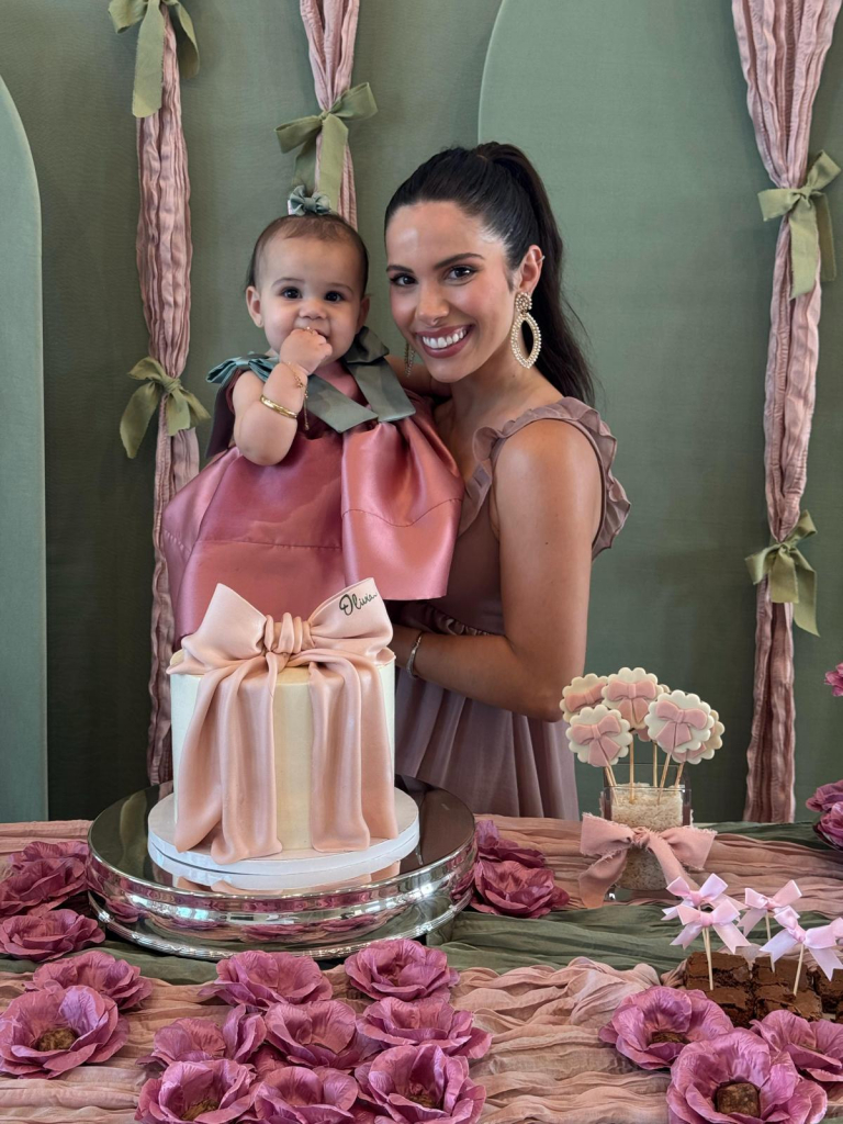 Olivia E Nicole Vasconcelos (5)