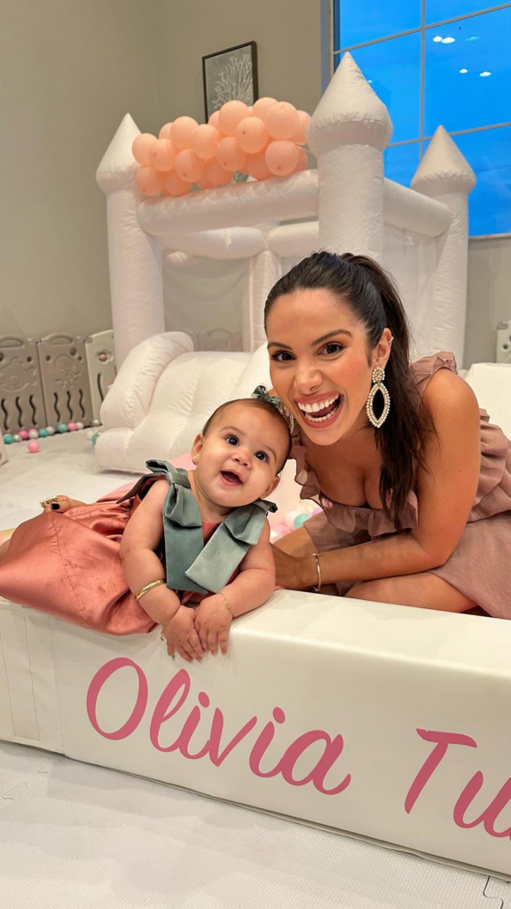 Olivia E Nicole Vasconcelos (8)