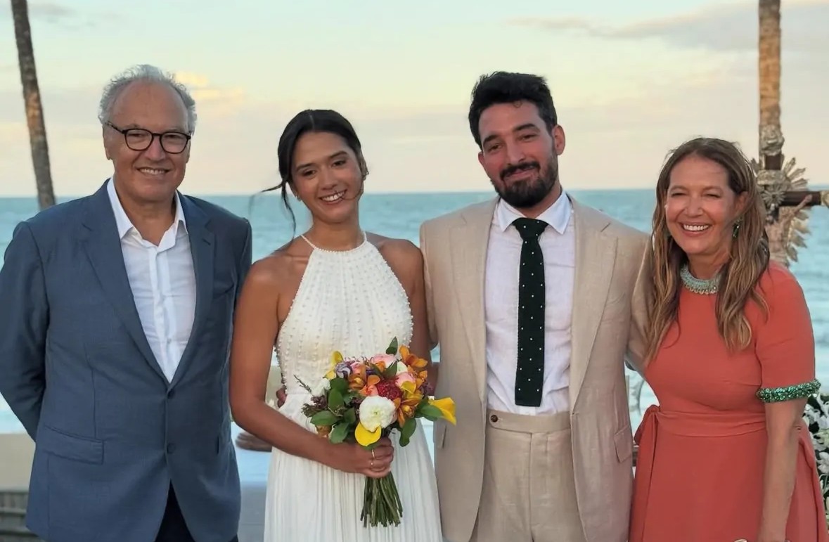 Casamento de Julia Seng-Sourinho e Antonio Guanaes movimenta o cenário social em Trancoso