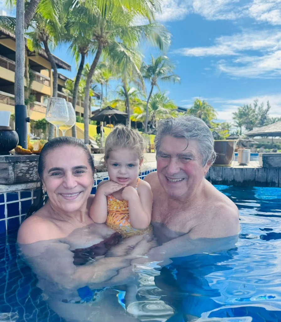 Patrícia, Maria E Amarílio Macedo