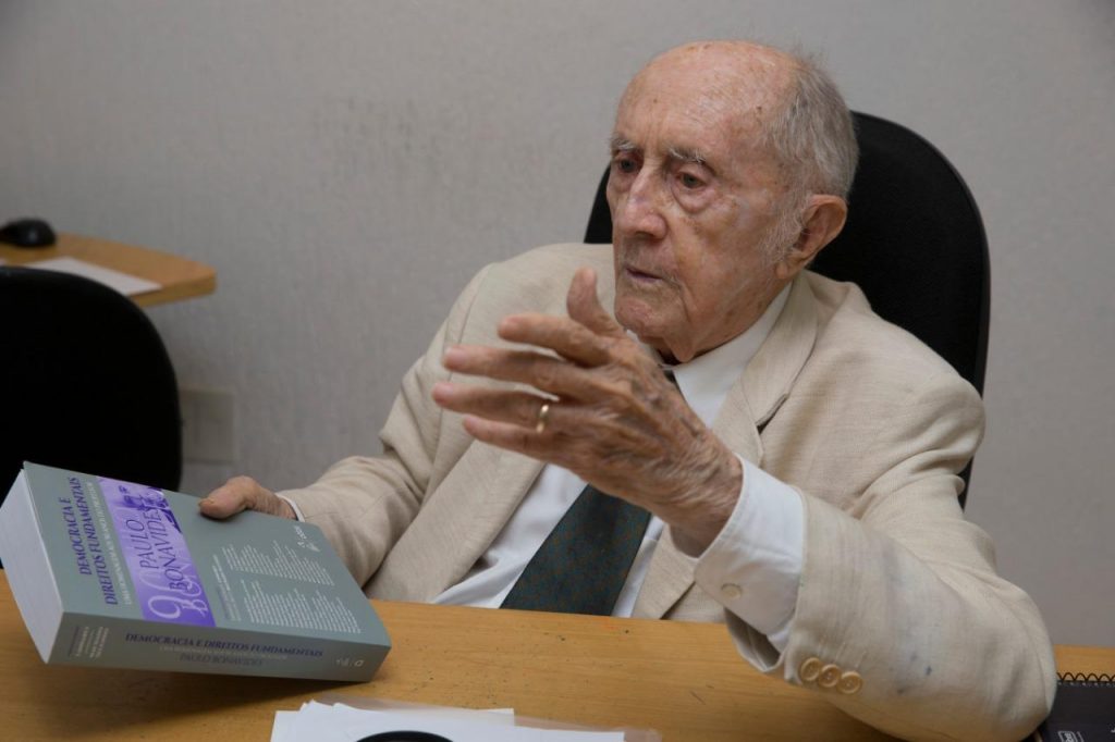 MP do Ceará celebra 100 anos do jurista Paulo Bonavides nesta segunda (12)