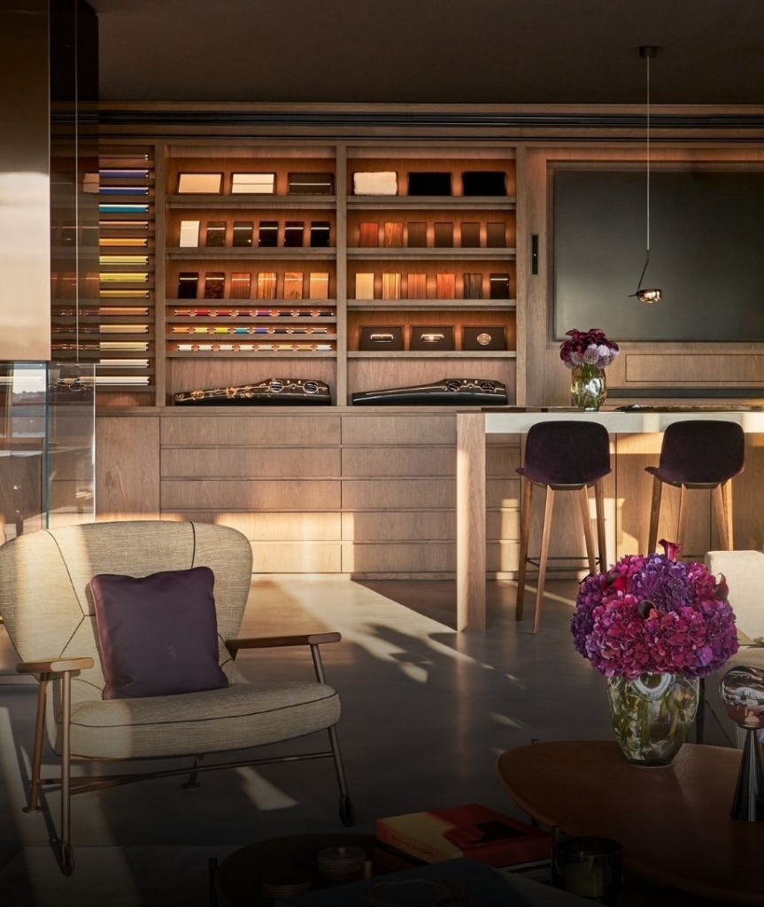 Private Office Da Rolls Royce