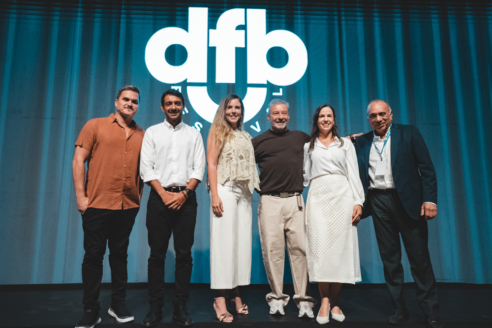 Rafael Felismino, Paulo Montenegro, Jade Romero, Cláudio Silveira, Lia De Freitas E José Nunes