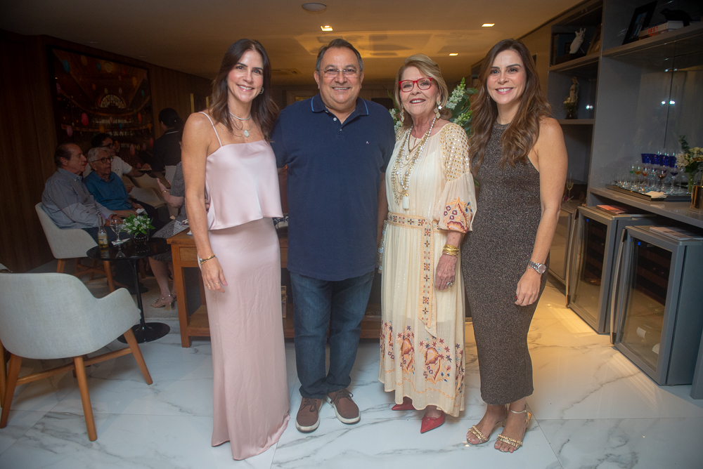 Raquel Jucá, Moacir Maia, Bia Jucá E Lara Jucá