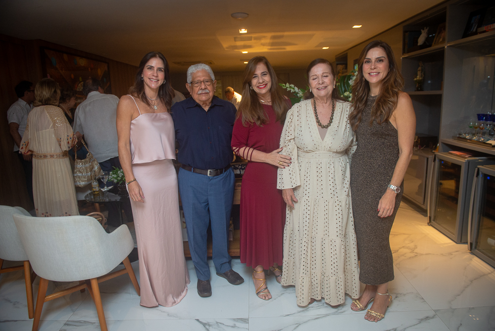 Raquel Jucá, Paulo Elpídio, Martinha Assunção, Ster Weyne E Lara Jucá (1)