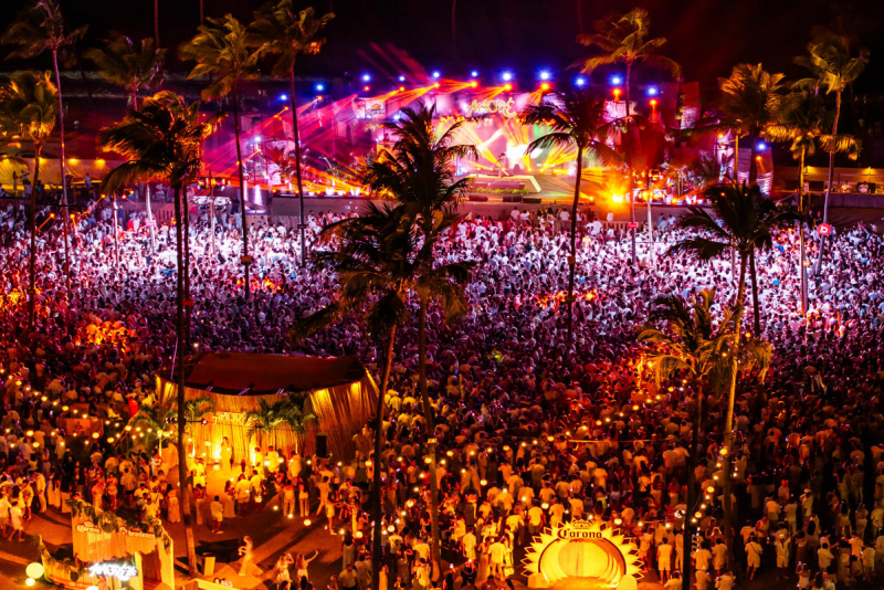 Réveillon Amoré começa na sexta (26) e coloca Maracaípe em ritmo de virada