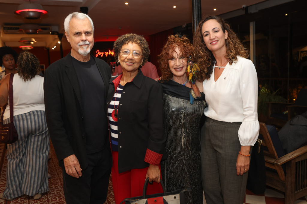 Ricardo Cantarino, Célia, Susi Cantarino E Sophie Bárbara