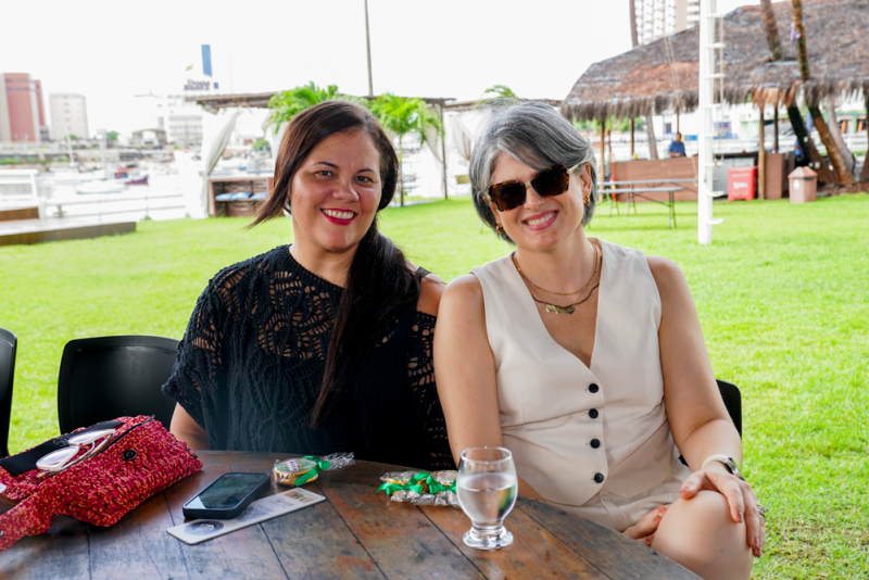 Biênio finalizado - Almoço marca despedida do desembargador Glaydson Pontes da vice-presidência e da corregedoria do TRE-CE