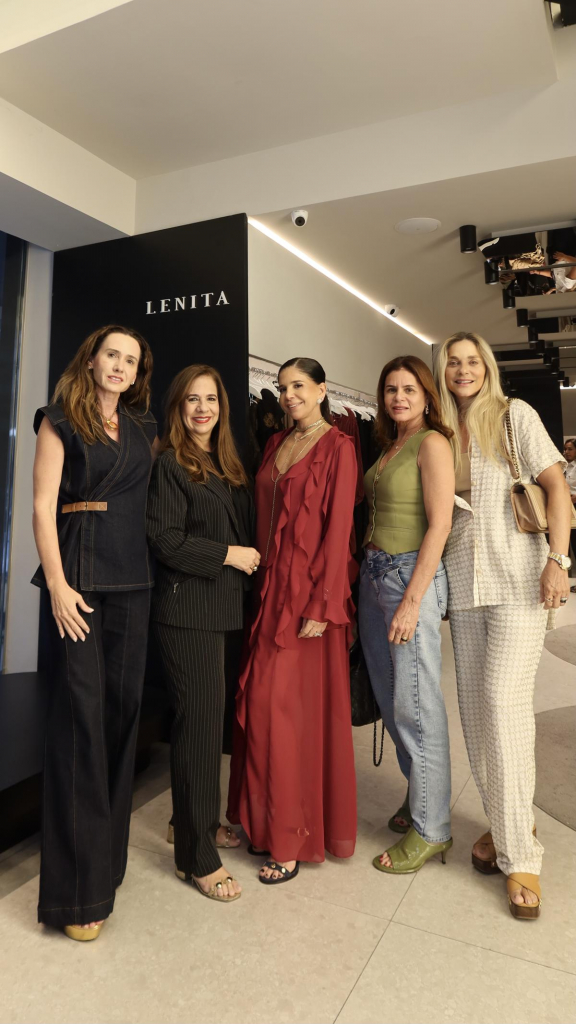 Roberta Nogueira, Martinha Assunção, Maria Lúcia Negrão, Liliana Linhares E Célia Magalhães