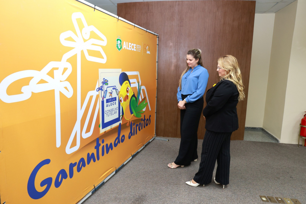 Selo Alece Tem Como Mascote A Jandaia Tuti Foto Paulo Rocha