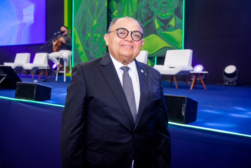 Ministro Teodoro Santos lidera decisão do STJ que garante reconhecimento de gênero a militares