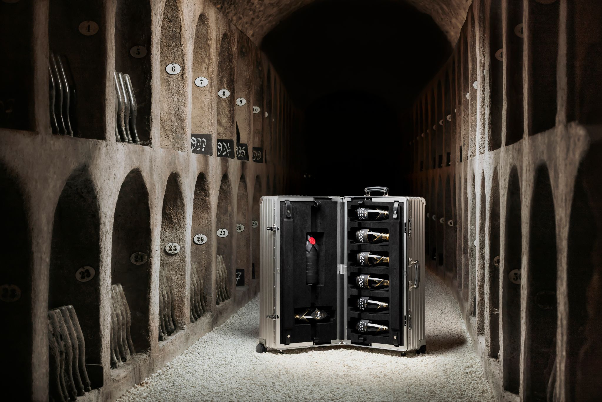 Moët & Chandon apresenta a The Legacy Case, homenagem a Benoît Gouez e Roger Federer