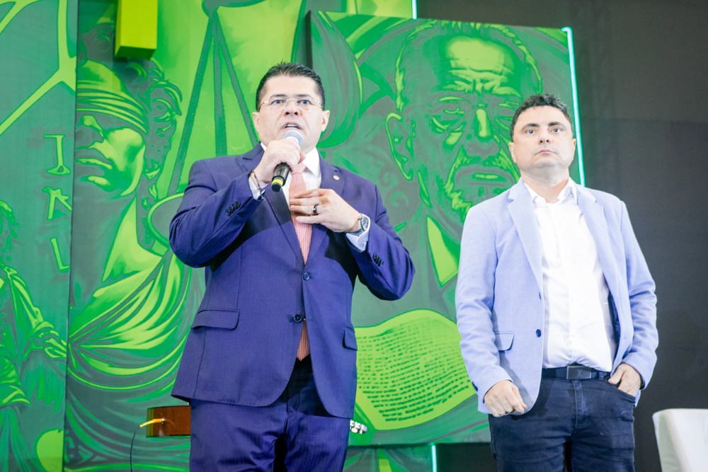 Valdetário Andrade Monteiro E Mauro Xavier