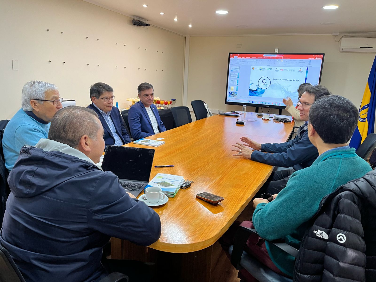 Ceará busca parcerias no Chile para fortalecer gestão hídrica e atrair investimentos no agronegócio Ceará busca parcerias no Chile para fortalecer gestão hídrica e atrair investimentos no agronegócio