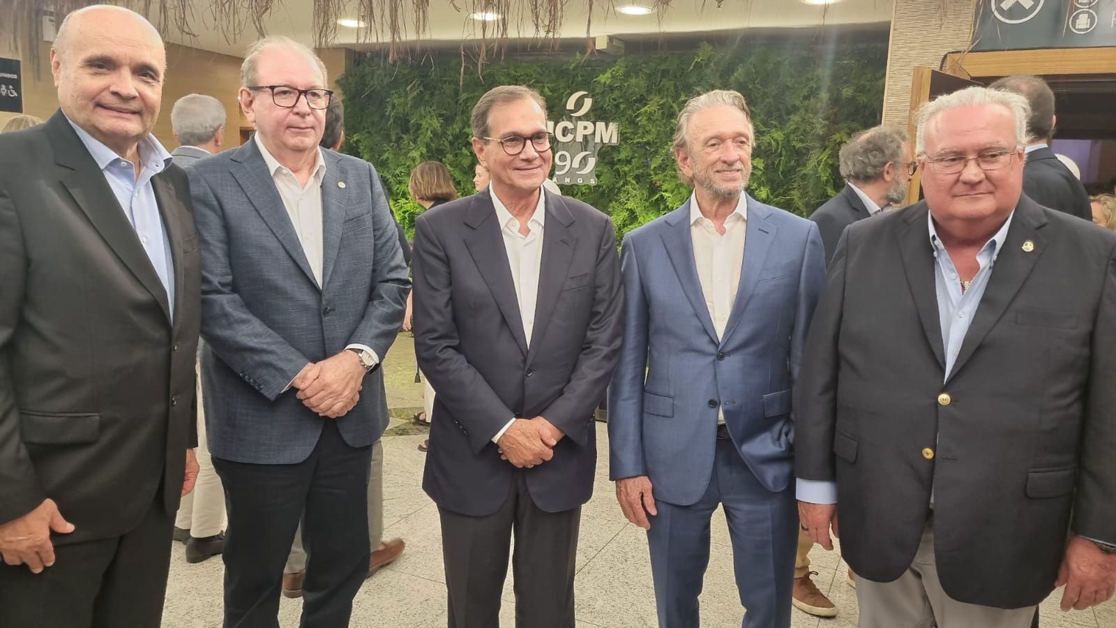 Festa de 90 anos do Grupo JCPM é prestigiada por lideranças empresariais cearenses