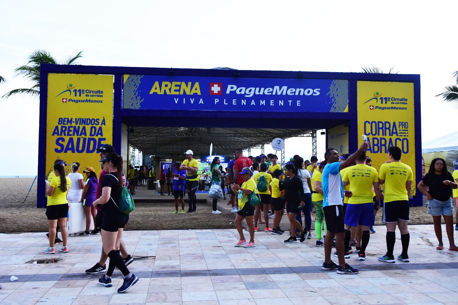Praia de Iracema recebe programação gratuita de esporte, saúde e bem-estar no fim de semana