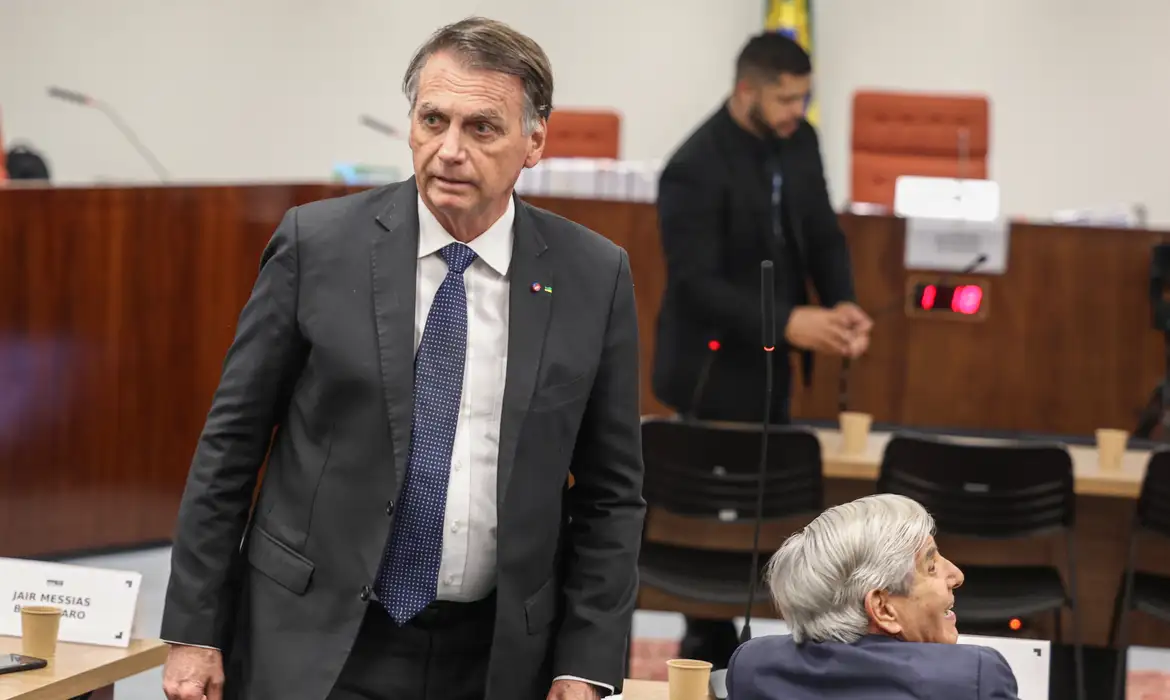 Reta final da ação penal contra Bolsonaro no STF expõe possível divisão sobre pena