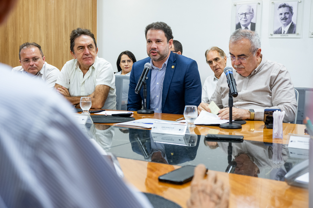 Adahil Júnior, Léo Couto E Assis Cavalcante (3)