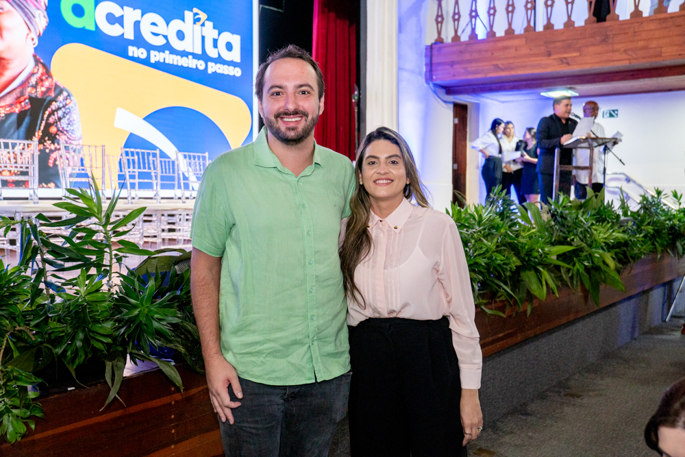 Adams Gomes E Denise Carrá