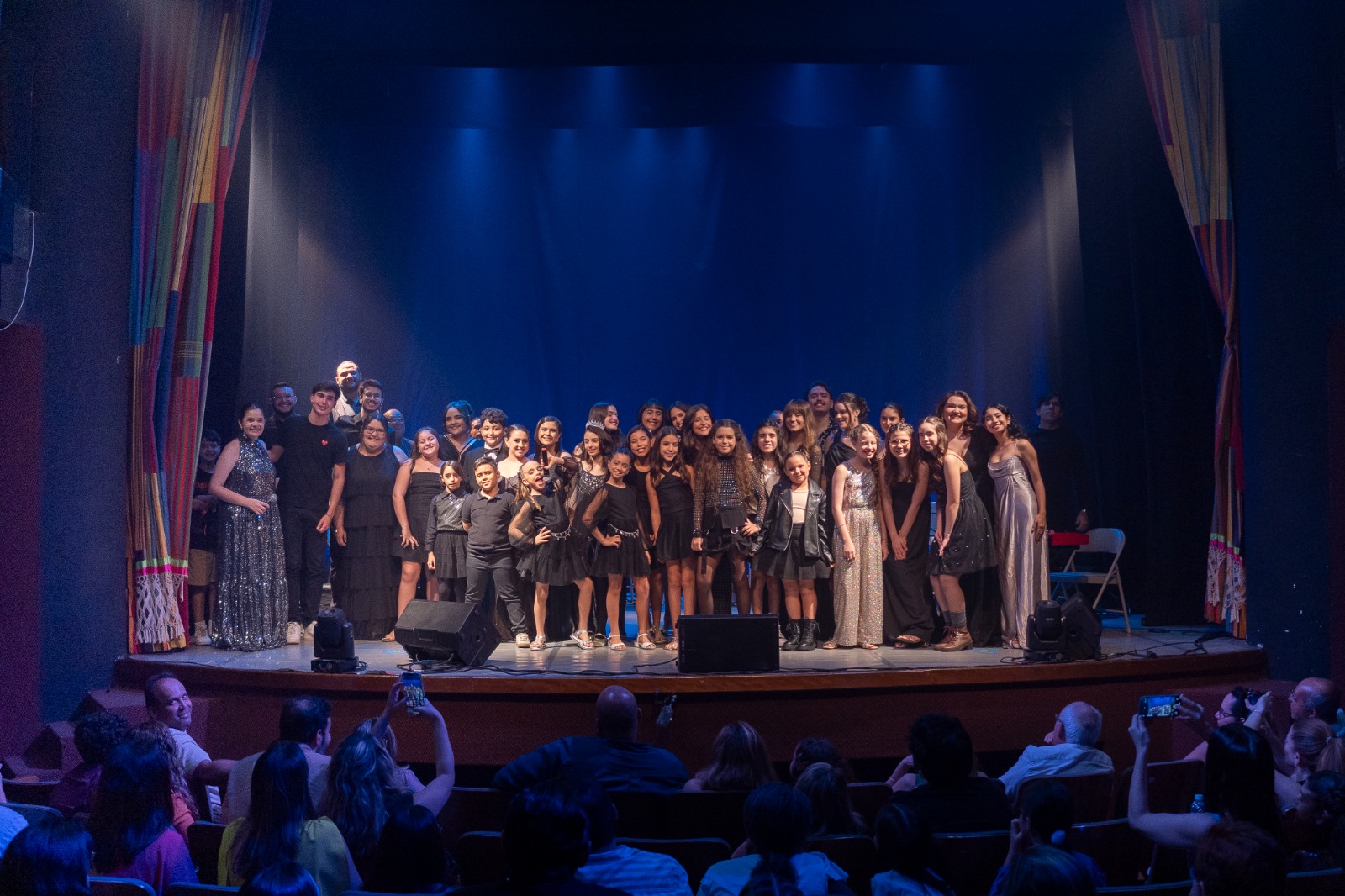 Apresentação do espetáculo “Travessia” no Teatro RioMar Fortaleza marca os 15 anos da Duetos