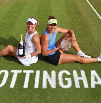 Bia Haddad conquista título de duplas femininas no WTA de Nottinhgam