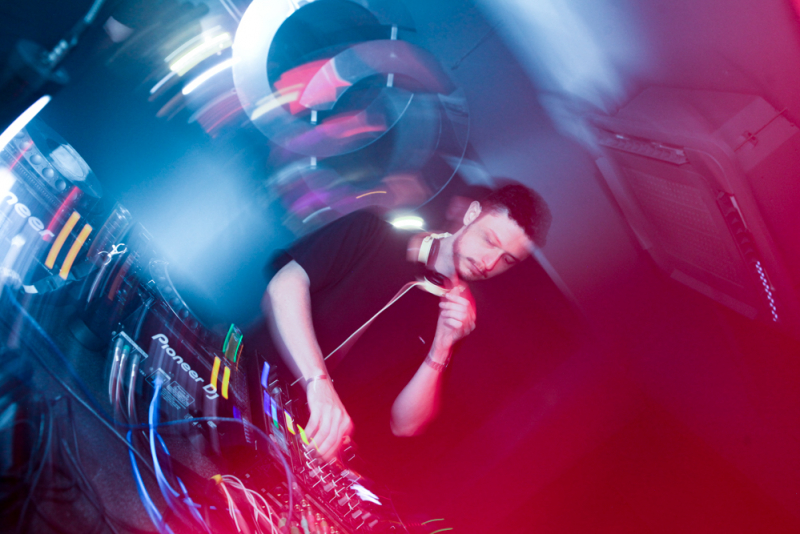 Cena eletrônica - Inner Grooves marca  reabertura da pista do Iate Clube de Fortaleza com Gutto Serta no comando