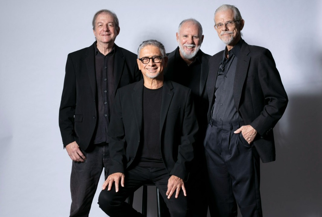Boca Livre canta o Brasil no palco do Teatro RioMar Fortaleza com show “Rasgamundo”