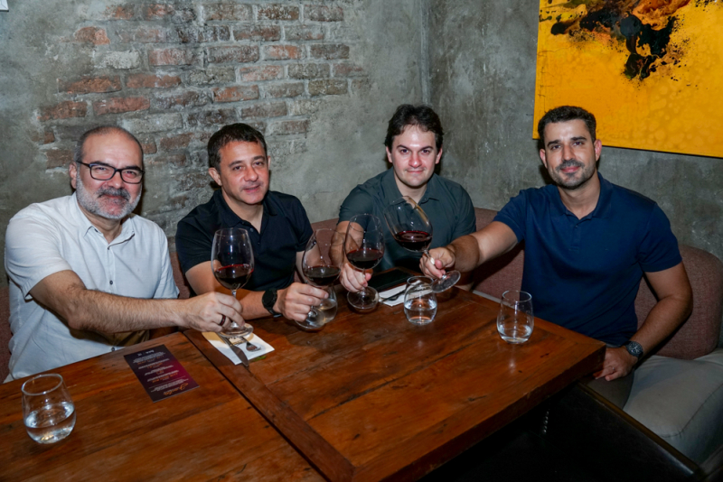 Experiência sensorial - Moleska Gastrobar reúne vinhos da VIK e criações autorais da chef Louise Benevides em jantar harmonizado