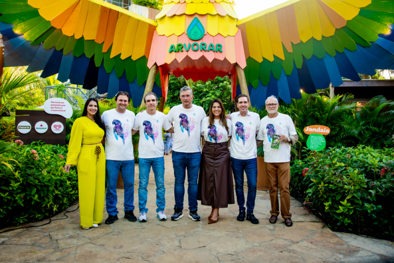 BEACH PARK - Autoridades cearenses e celebridades nacionais prestigiam inauguração oficial do Arvorar