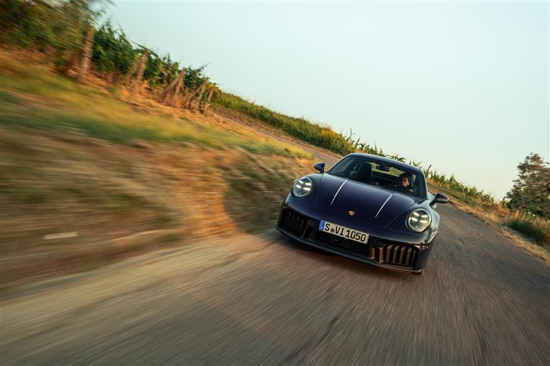 Carrera 4 Gts Edição '40 Anni Porsche Italia' (2)
