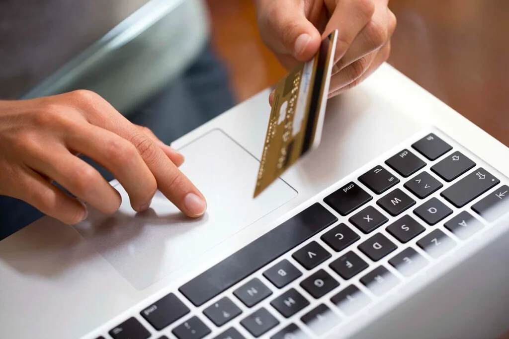 Sites internacionais registram 190 milhões de pedidos brasileiros em 2024. Compras movimentam R$ 14,8 bilhões