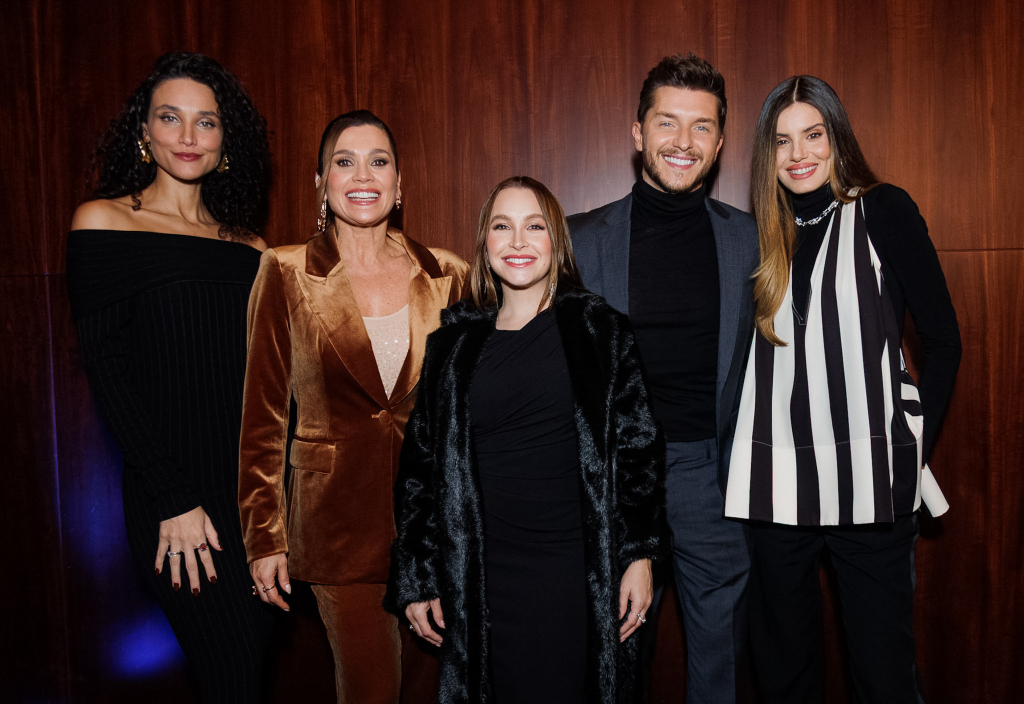 Deborah Nascimento, Carla Diaz, Flávia Alessandra, Camila Queiroz E Kleber Toledo