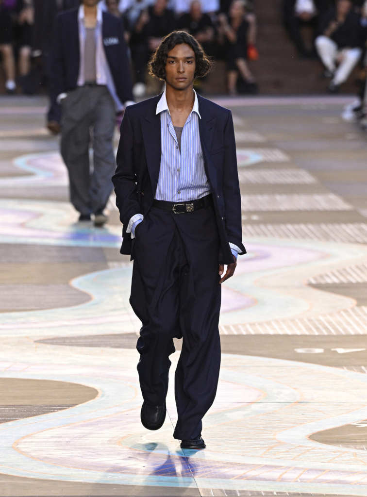 Louis Vuitton: Runway Paris Fashion Week Menswear Spring/summer 2026