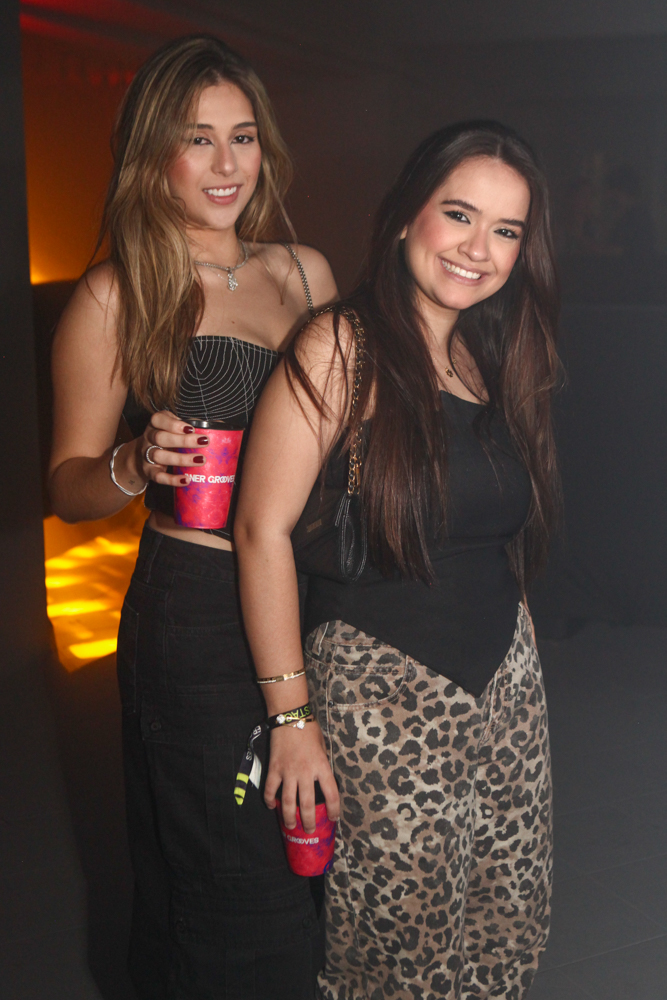 Eloa Mendes E Maria Julia Benevides