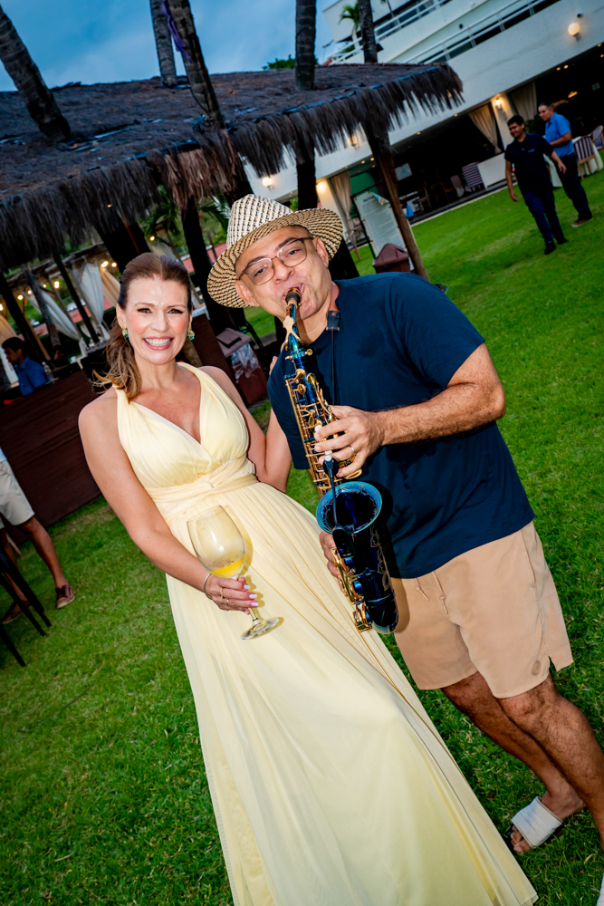 Flácia Aguiar E Chris Live Sax