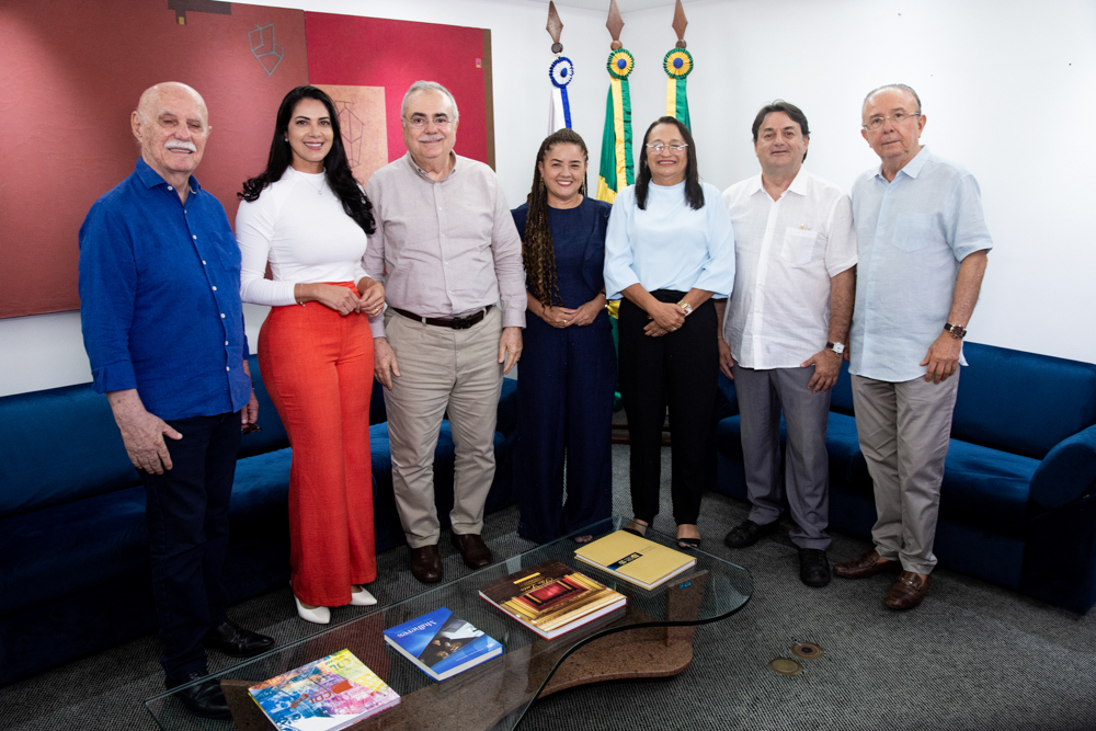 Freitas Cordeiro, Carla Ibiapina, Assis Cavalcante, Adriana Almeida, Ana Aracapé, Benigno Júnio E Antônio José Mello