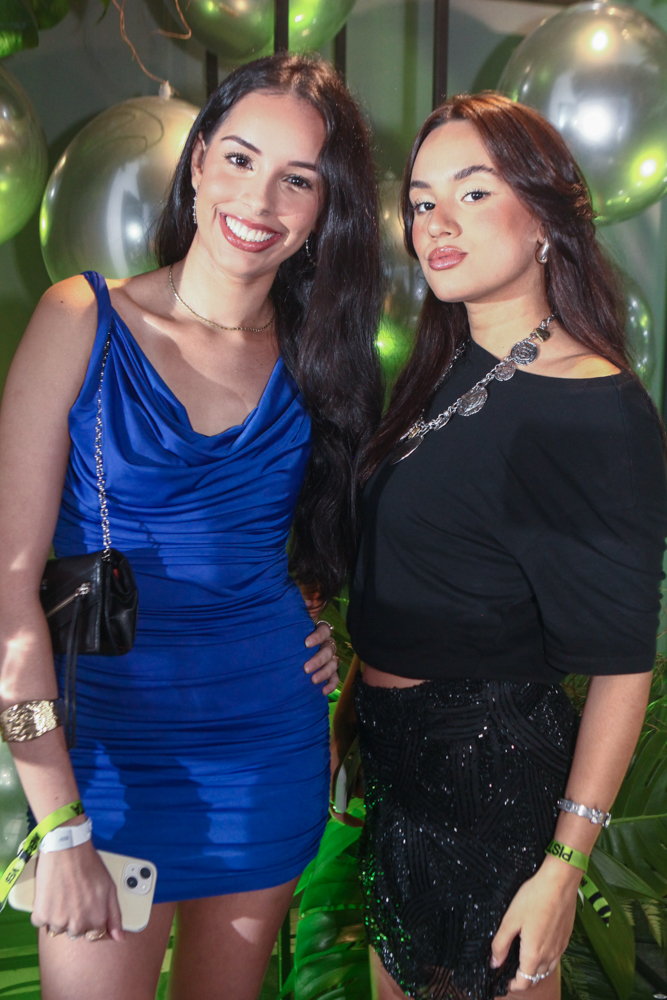 Geovana Melo E Liandra Costa Barros