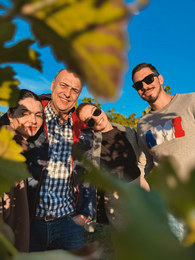 Giuliana Lancellotti, Jose Alvaro Almeida, Giovana Lancellotti E Gabriel David (4)
