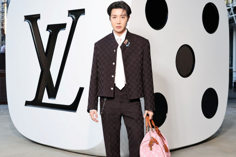 Moda masculina - Pharrell reúne Índia contemporânea e jogo de infância na abertura da Paris Men’s Fashion Week