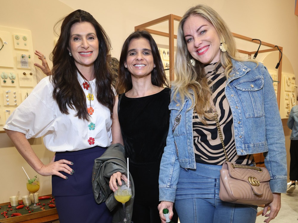 Isa Bahia, Carla Simonelli E Anna Haegler