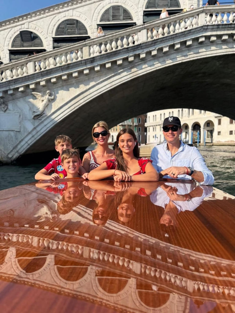 Ivanka E Jared Kushner Com Os Filhos Arabella, Joseph E Theodore