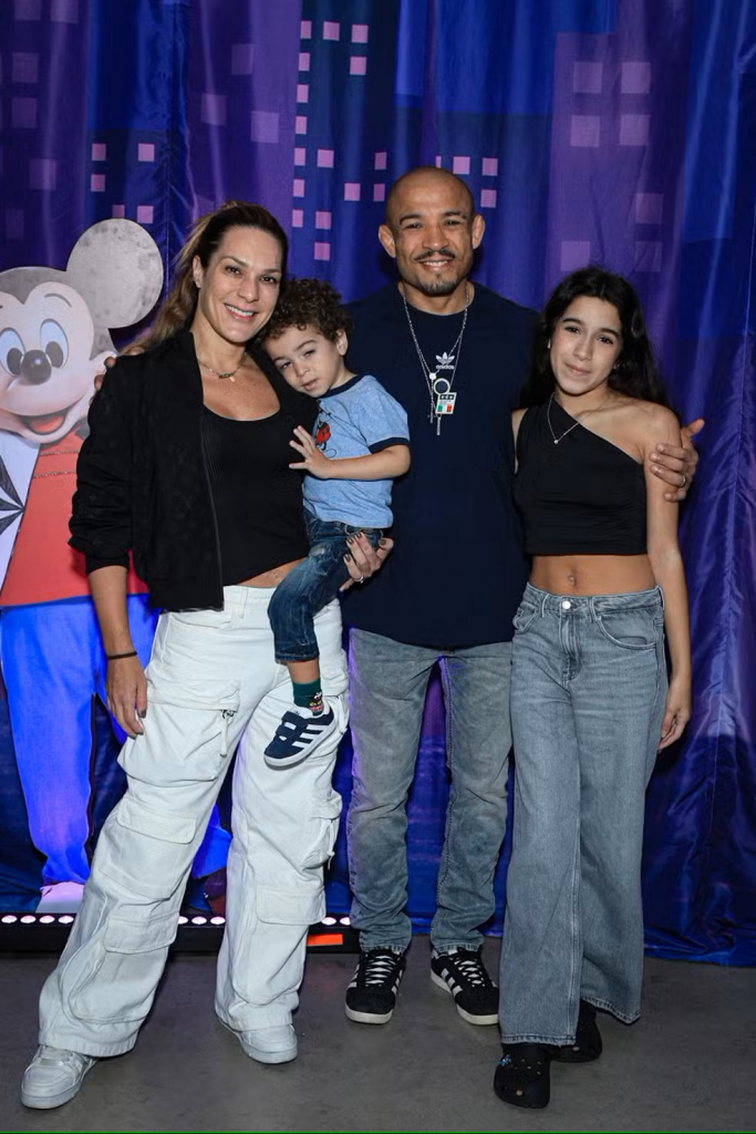 José Aldo E Família