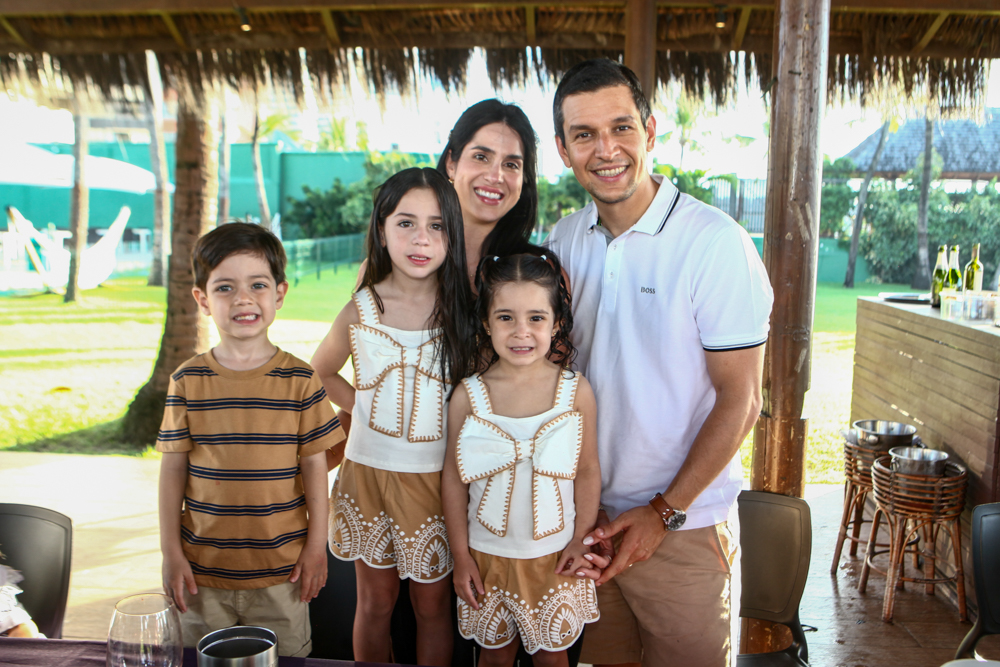 Jose Miguel, Maria Luisa, Priscila Paiva, Ester Maria E Enio Correia (5)