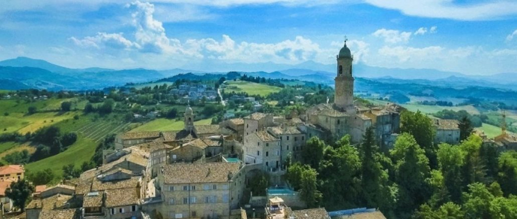 Life Vila Medieval Italiana 1030x438